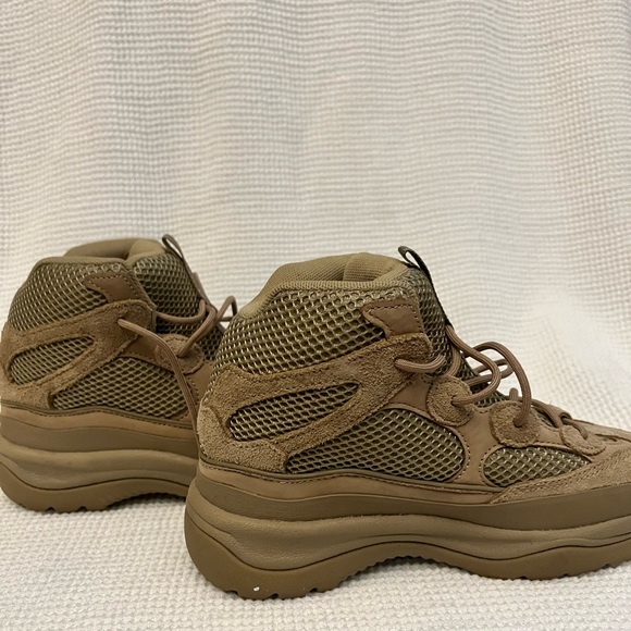yeezy boot sale